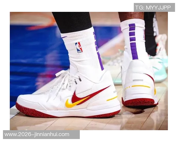 索汉连续两场比赛穿国产球鞋引热议或将加入国产品牌行列 索汉连续两场比赛穿国产球鞋引热议或将加入国产品牌行列